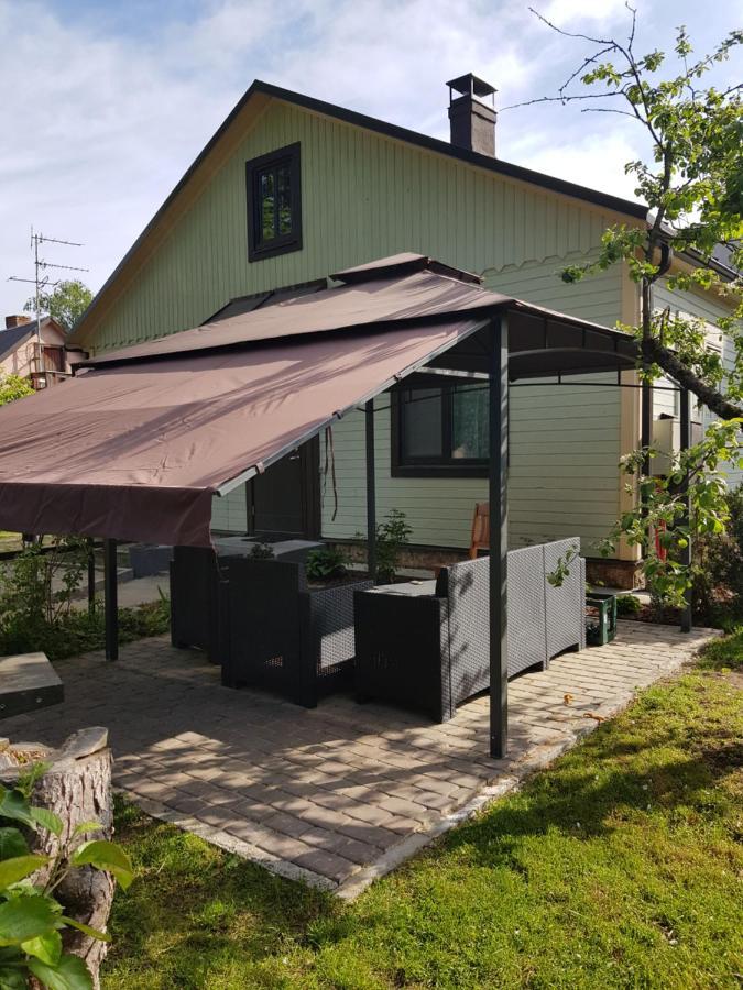 Guest House Sunny Jurmala Exterior photo
